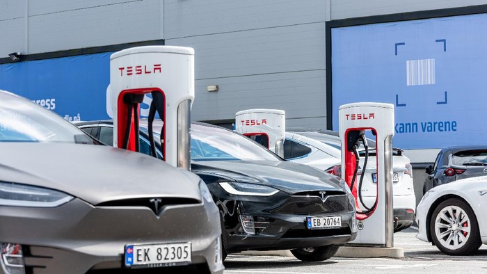 Ternyata RI Sudah Pasok Bahan Baku Baterai Mobil Tesla